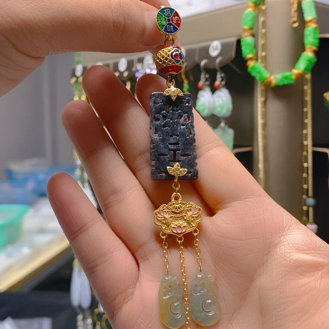 颈饰未镶嵌翡翠翡翠