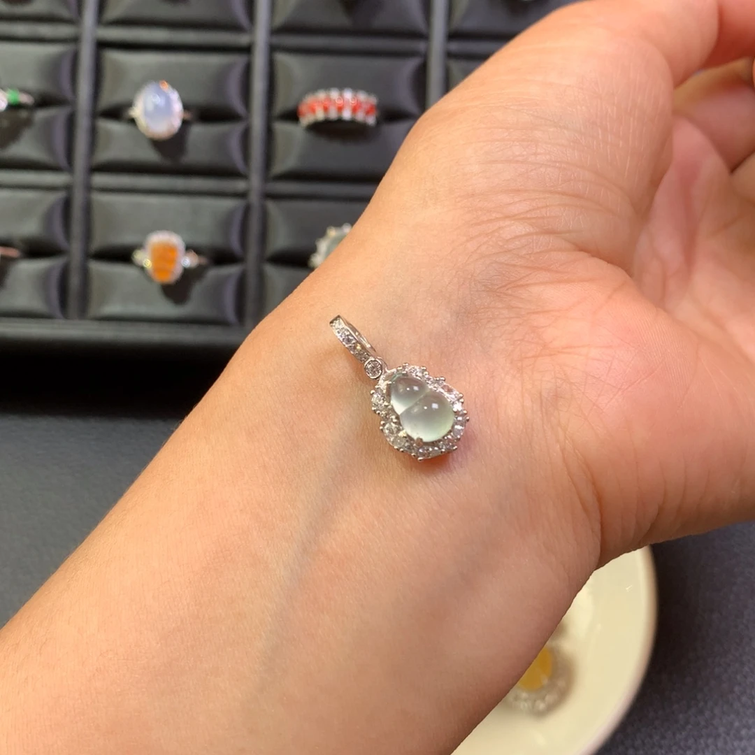 翡翠银S925镶嵌颈饰