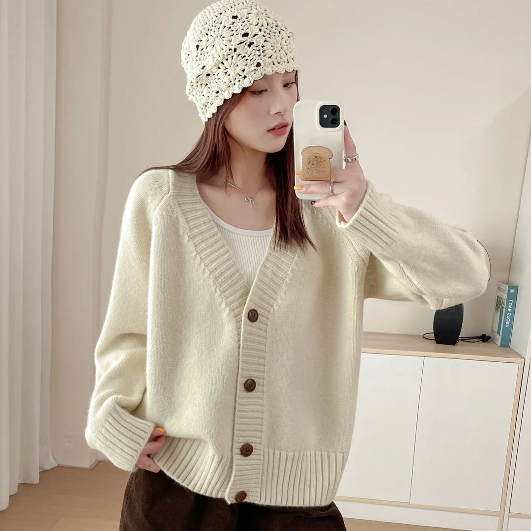 慵懒风V领毛衣外套女春秋新款复古设计感中长款针织开衫上衣外搭