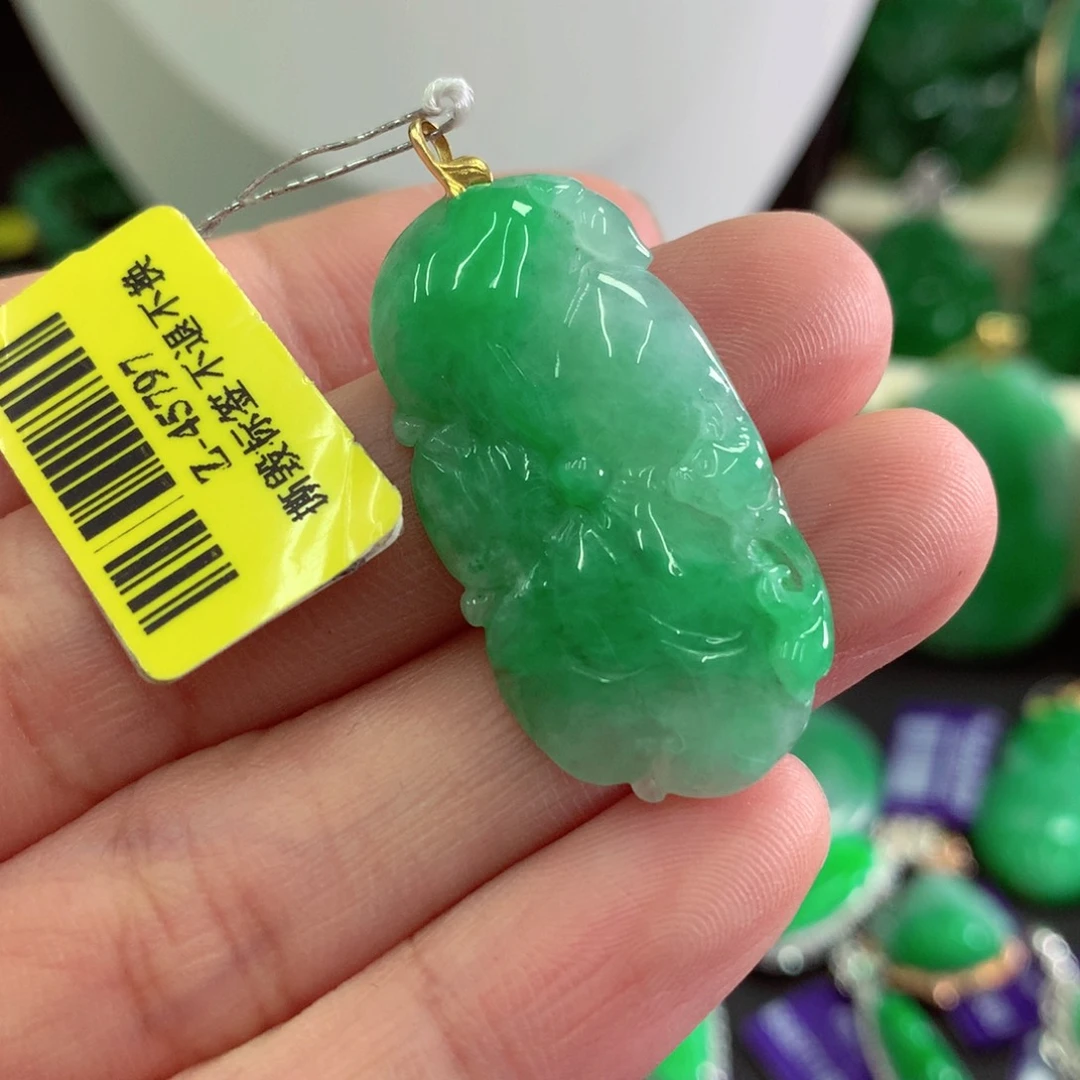 翡翠18K金镶嵌吊坠(不含链)