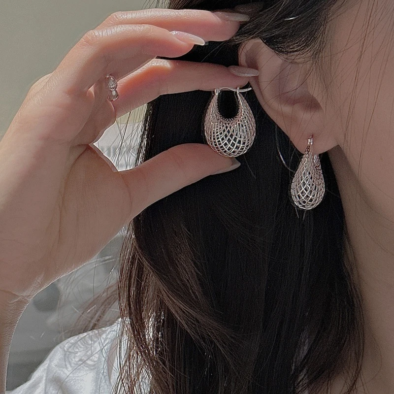 925银耳饰 S925纯银韩版小众设计感复古镂空耳环简约时髦耳饰品