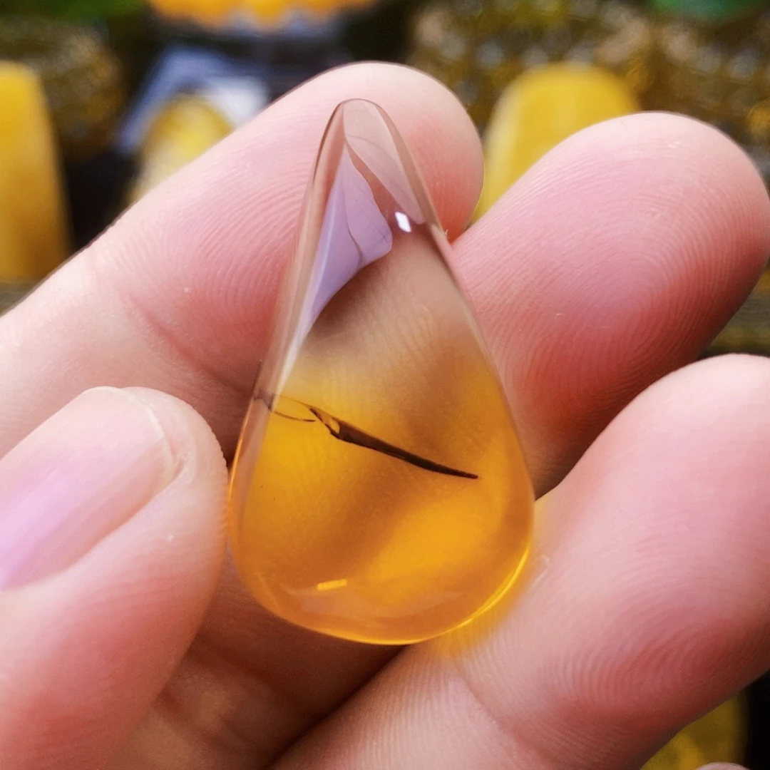 【闪购商品】未镶嵌吊坠(不含链)金珀
