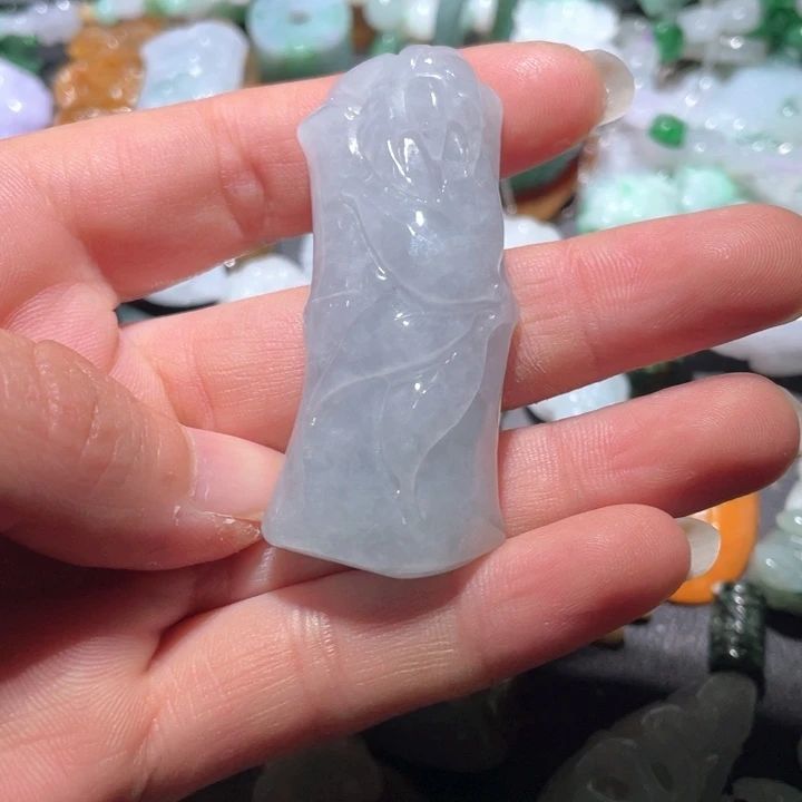 【闪购商品】翡翠颈饰未镶嵌s****r天然翡翠