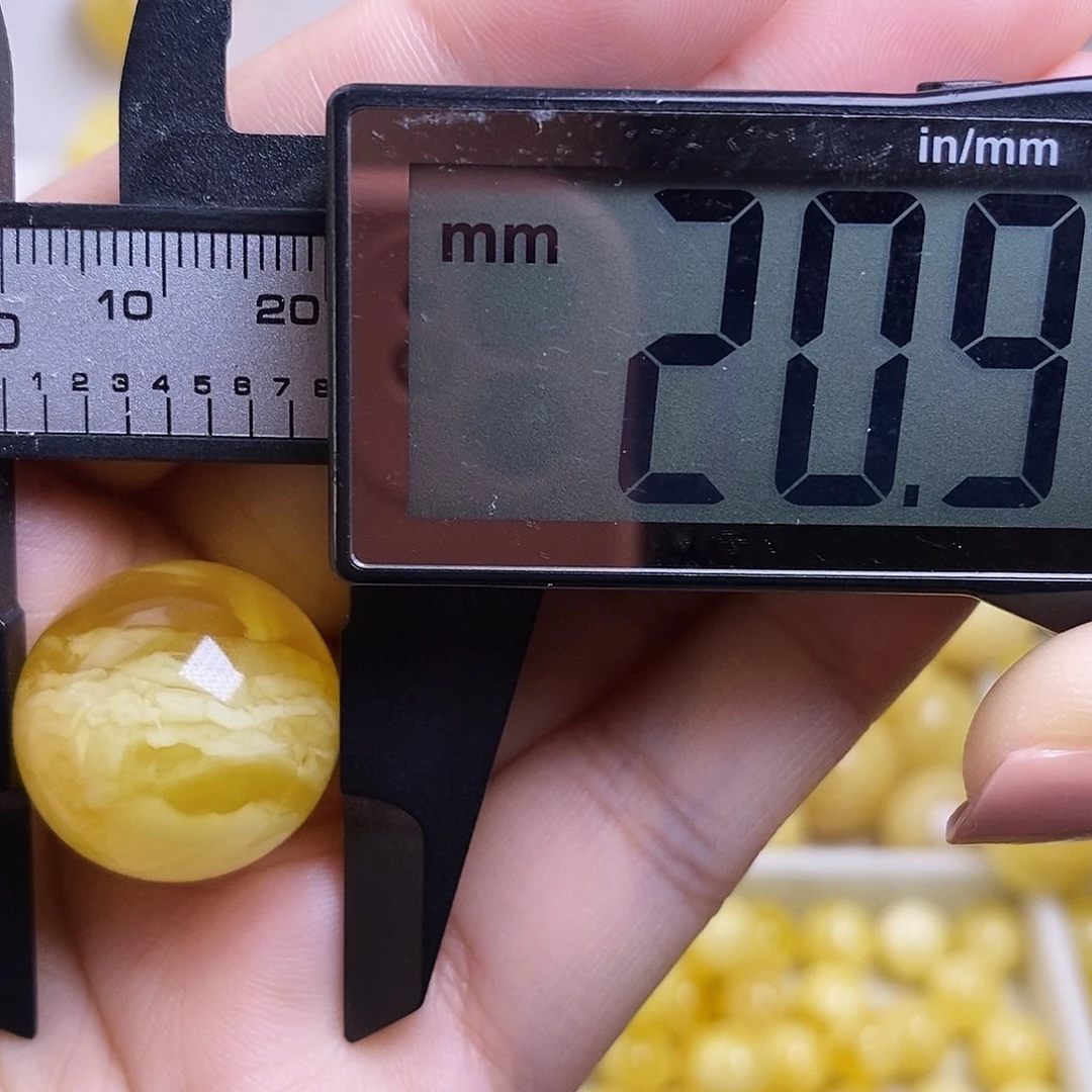 裸石琥珀未镶嵌蜜蜡圆珠