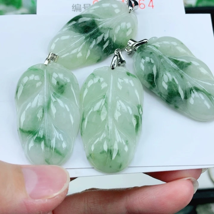 翡翠挂件未镶嵌多样性发其1