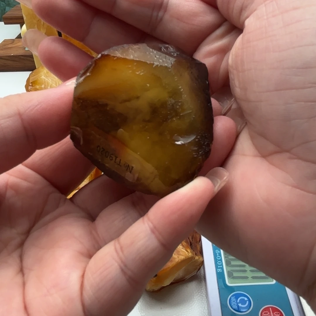 未镶嵌定制琥珀蜜蜡