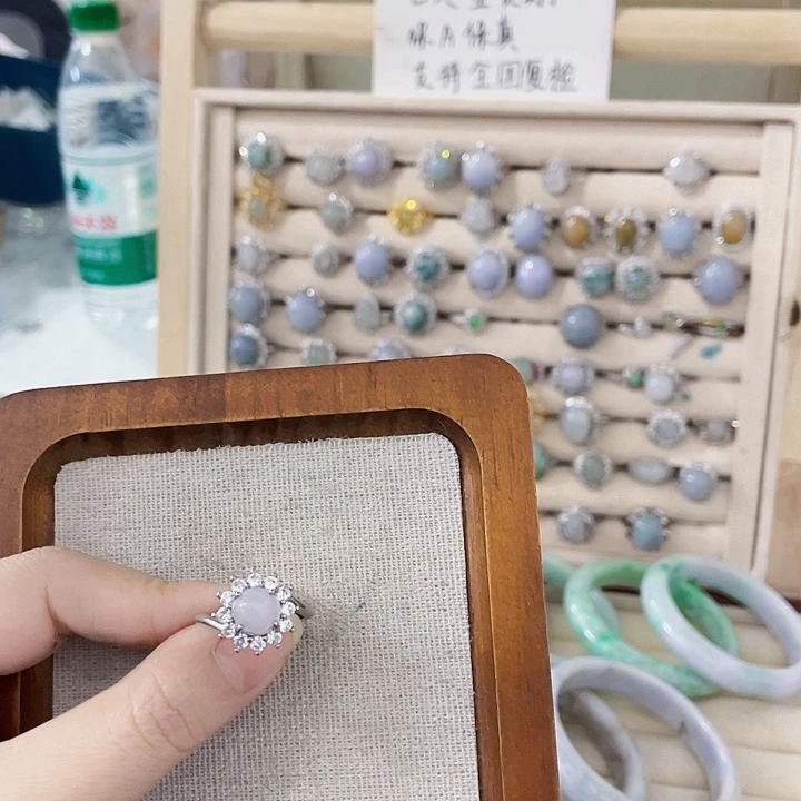 翡翠未镶嵌颈饰天然翡翠Ａ货