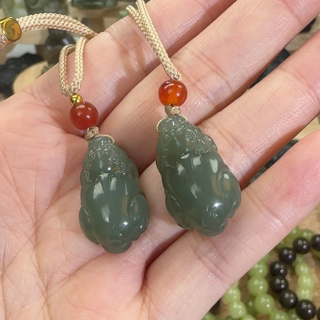 和田玉未镶嵌挂件