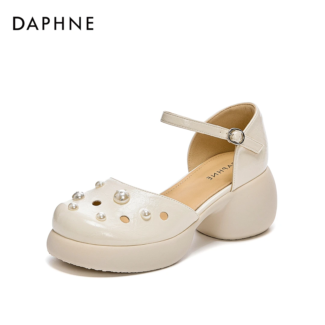 达芙妮2025夏季爆款一脚蹬时装凉鞋适合度假旅游专用耐磨耐穿女鞋