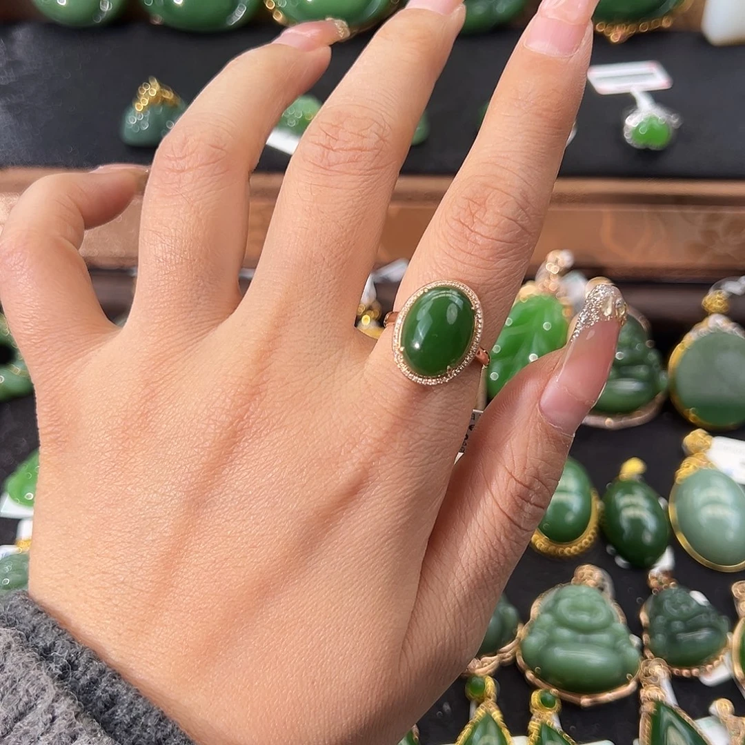 和田玉（碧玉）18K金镶嵌戒指