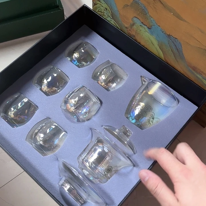 孤品茶具套装等。