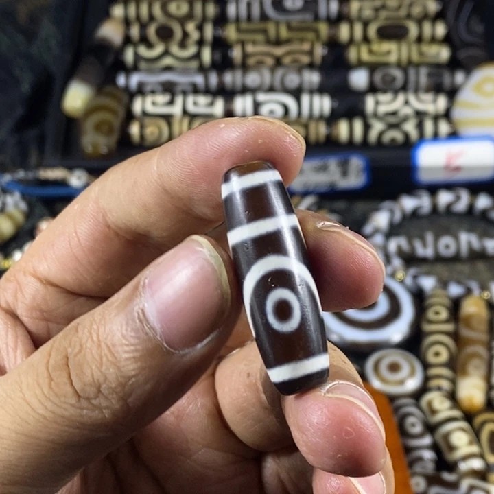 只买单纯的吊坠，没带链子，属的性质。