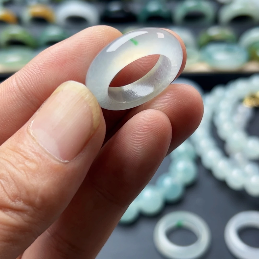 定制翡翠未镶嵌圈口14号