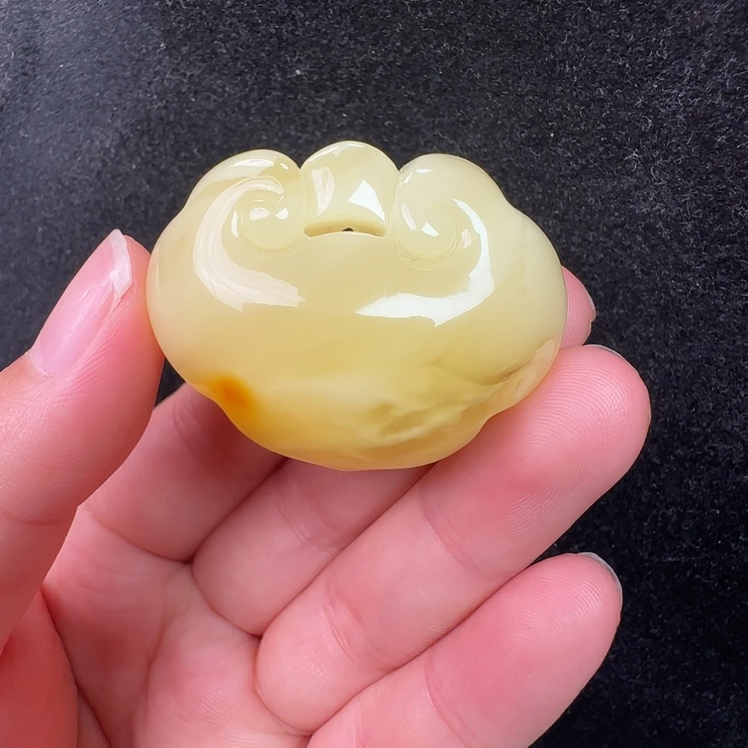 蜜蜡未镶嵌珠宝奇石