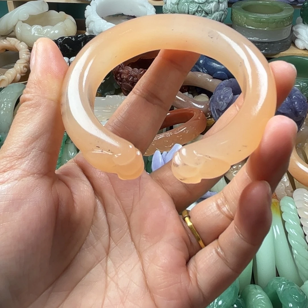 石英质玉未镶嵌手镯