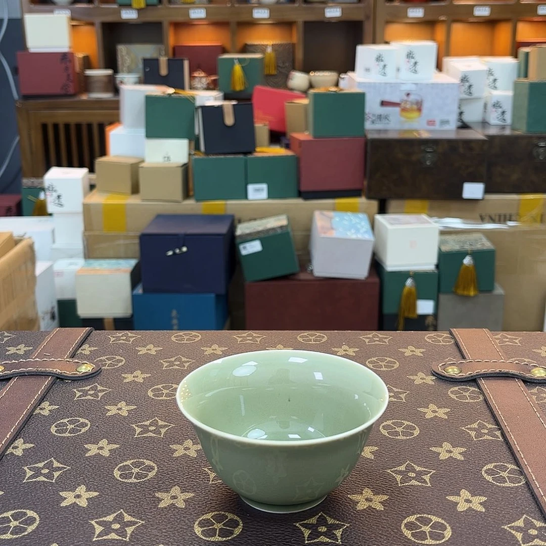 杯子哈哈哈哈哈哈啊哈哈