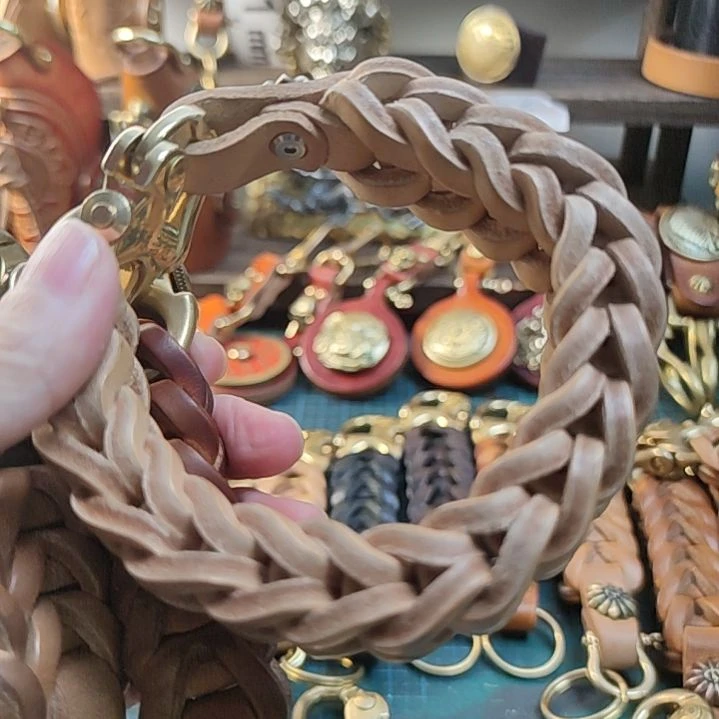 铜铁合金类龙骨钥匙链