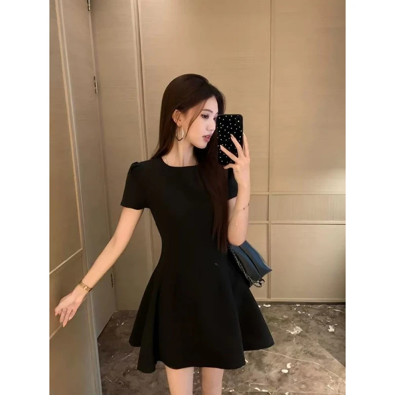 白色连衣裙女夏季法式小个子高级感裙子礼服裙收腰显瘦小白裙短裙