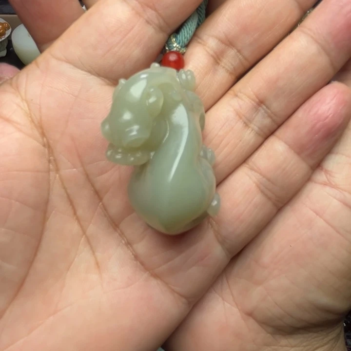 和田玉未镶嵌吊坠(不含链)