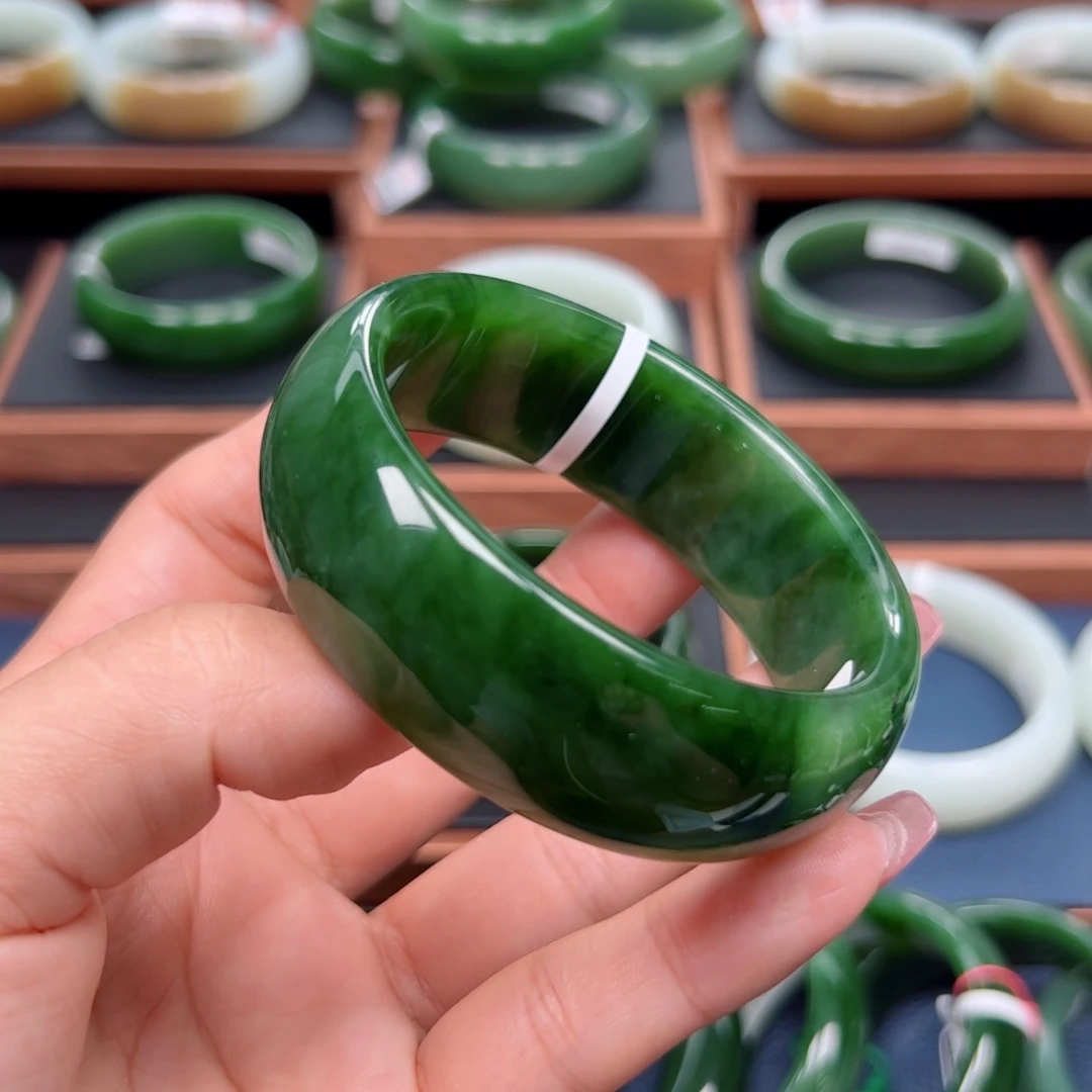 未镶嵌手镯和田玉（碧玉）