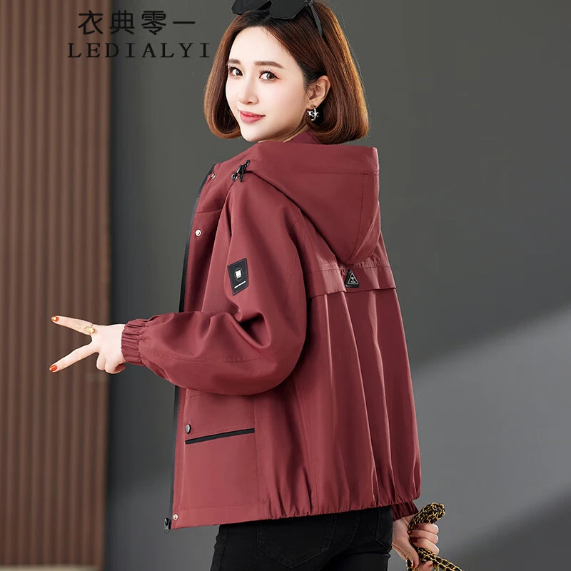 中年妈妈休闲纯色短外套女2025春秋新款洋气宽松时尚百搭夹克上衣