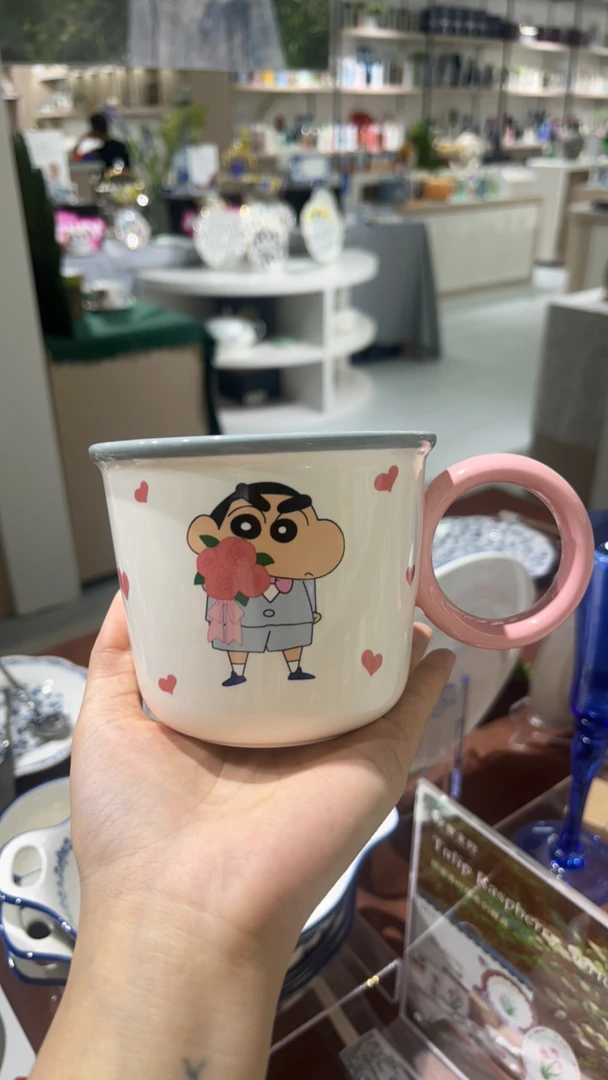 摩登主妇蜡笔小新马克杯