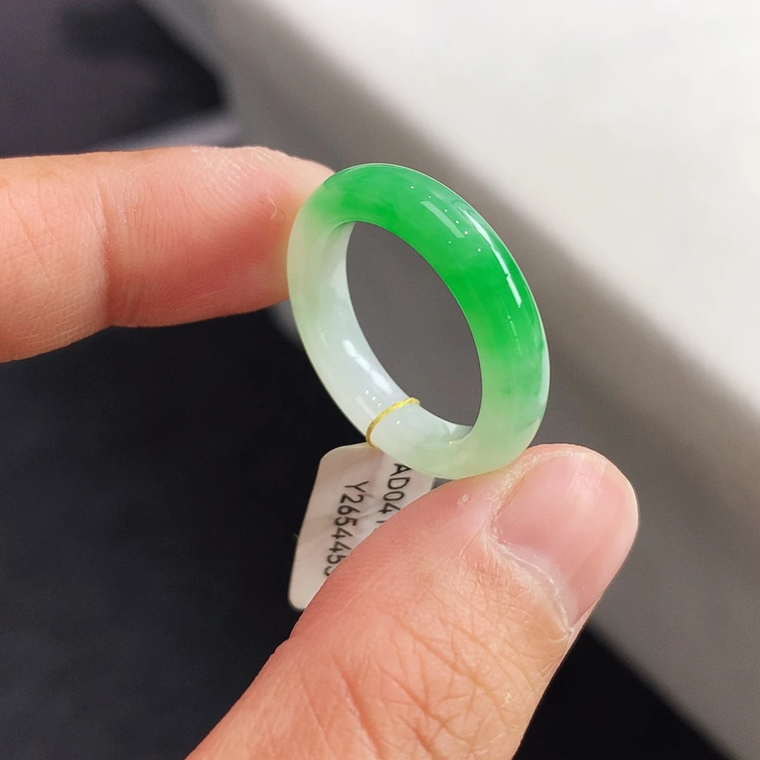 翡翠未镶嵌戒指17号