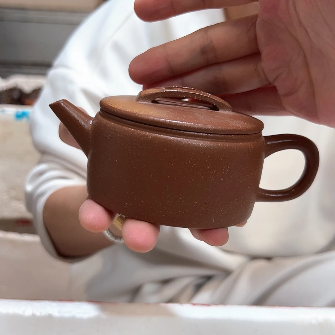 紫砂茶壶降坡泥汉瓦全品