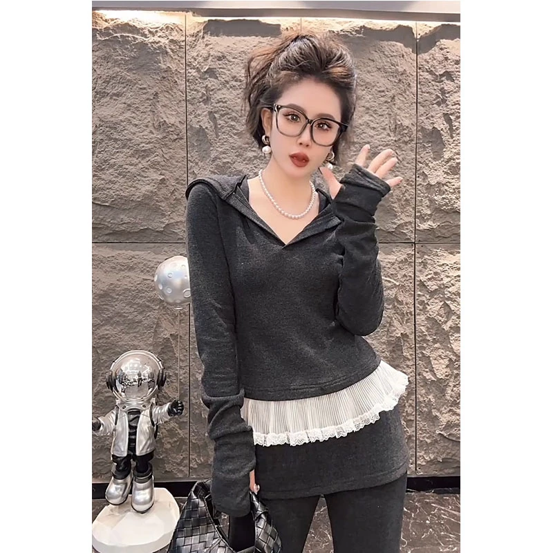 欧货2025春新款拼接蕾丝边连帽长袖T恤女显气质修身喇叭裤两件套