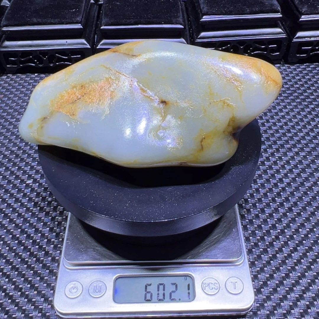 和田玉（子料）未镶嵌吊坠(不含链)602克