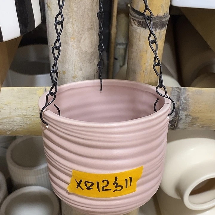 摆件陶盆有孔 瑕疵介意勿拍