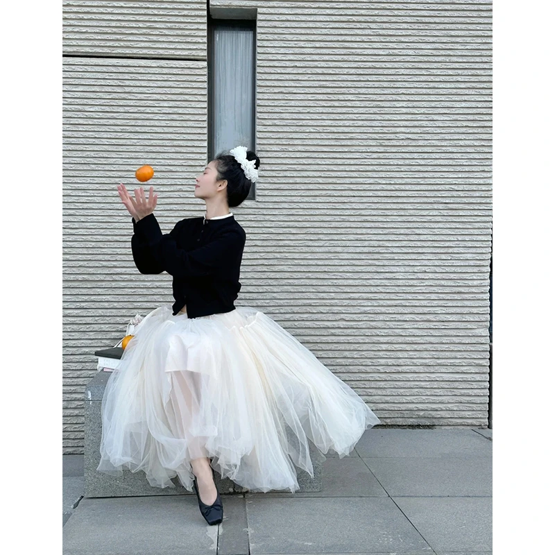 2025春季新款轻熟风气质时尚修身长袖针织开衫高腰显瘦蓬蓬纱裙女