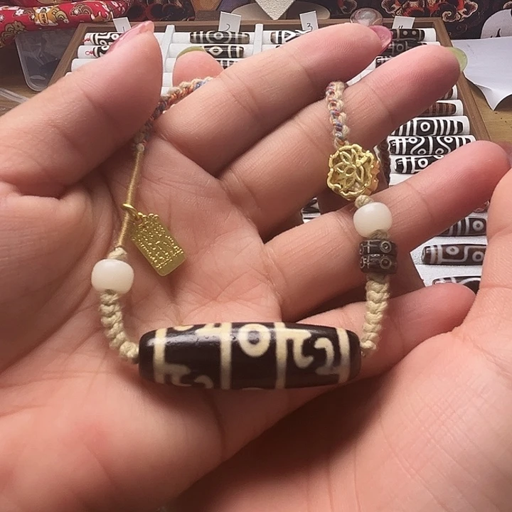 玛瑙/玉髓颈饰合金