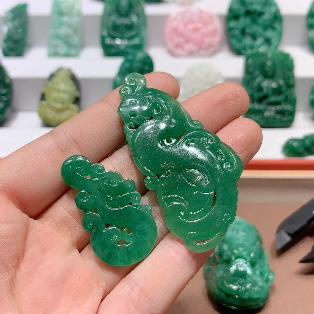 独山玉挂件未镶嵌花***开