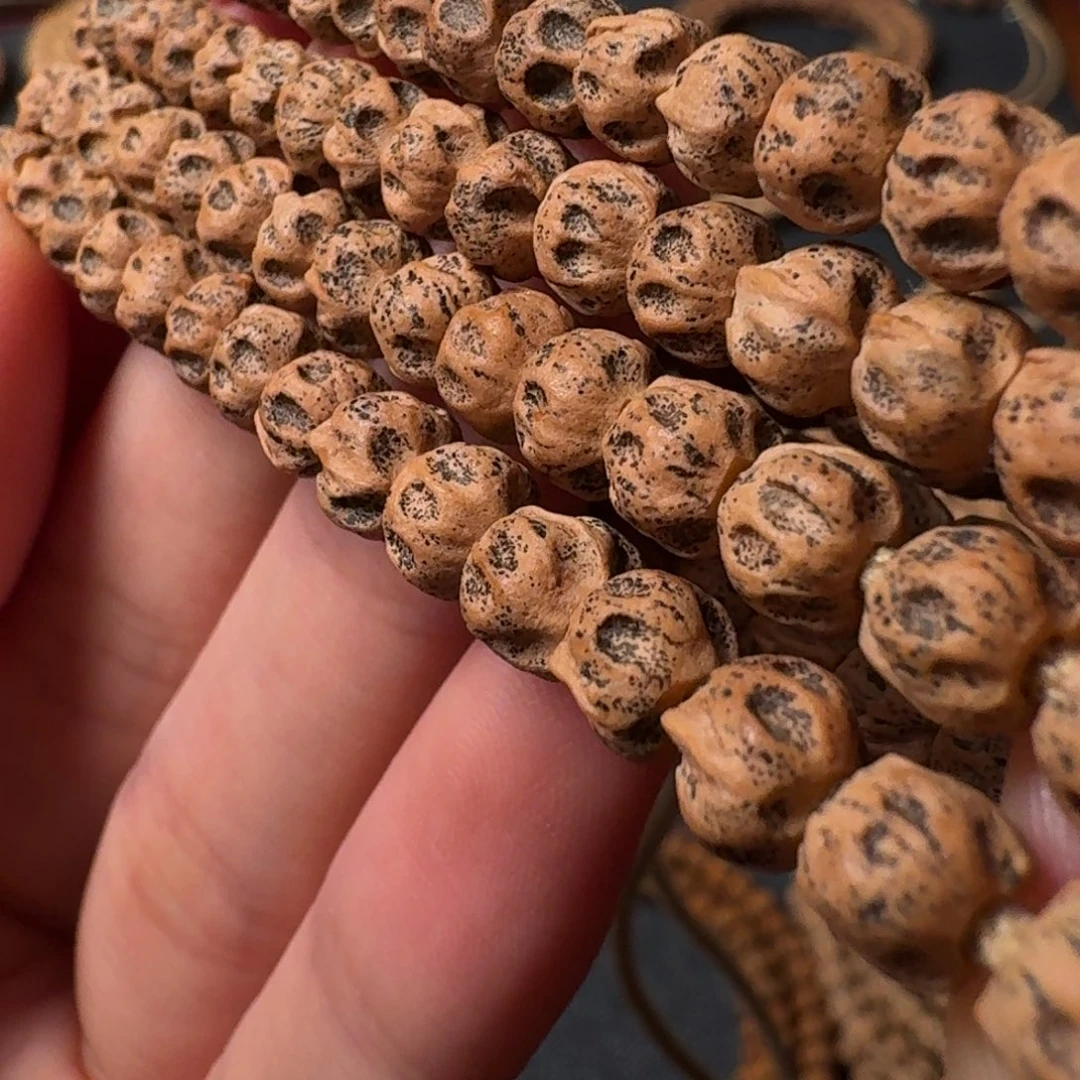 朕***萌柏香籽/百香籽吊坠