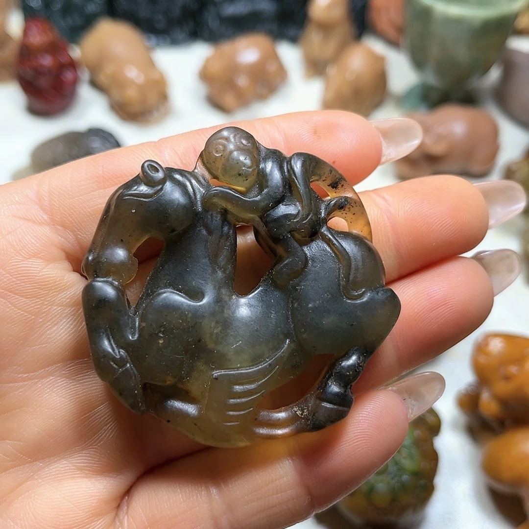 白玉菩提吊坠白玉菩提吊坠