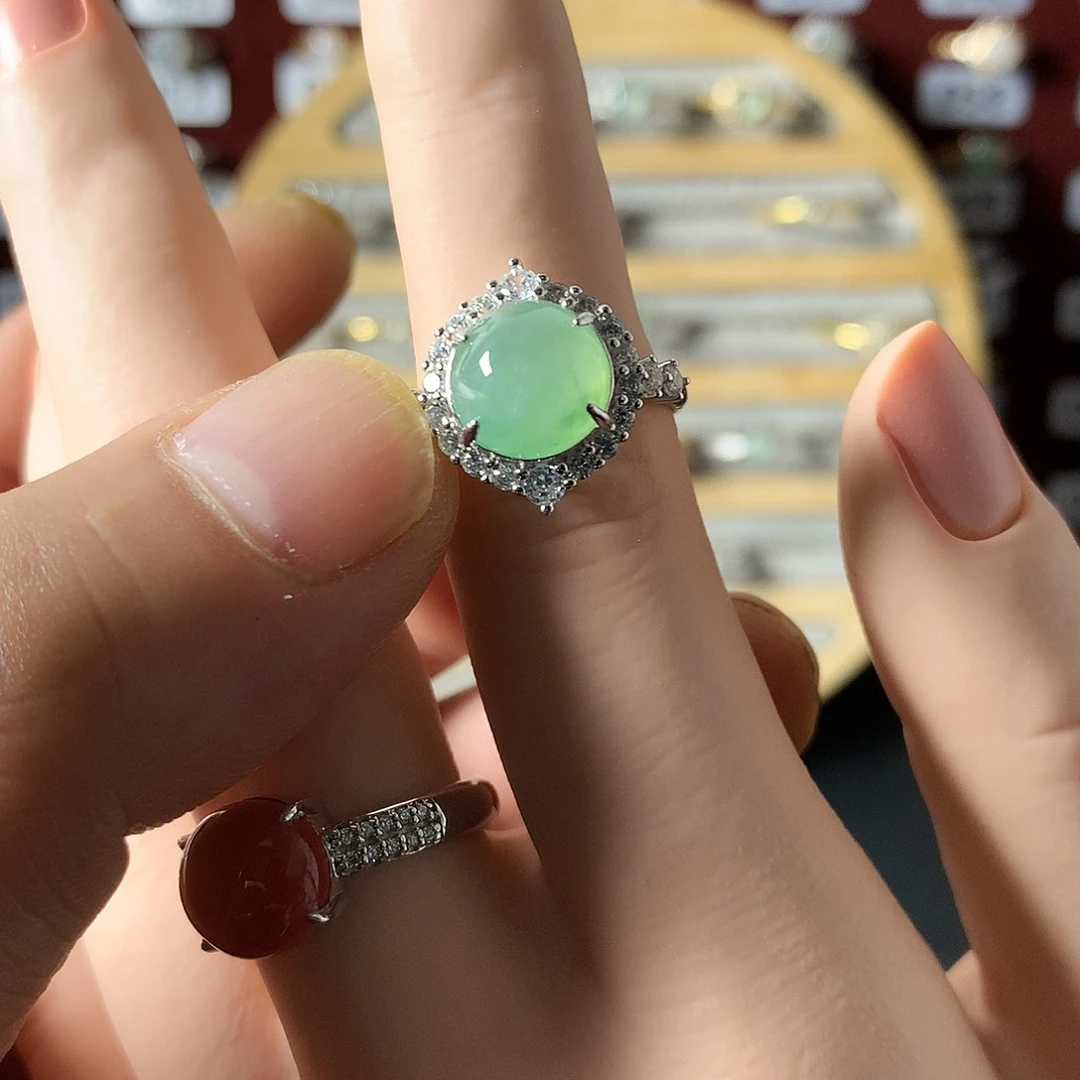 大***女翡翠未镶嵌戒指932