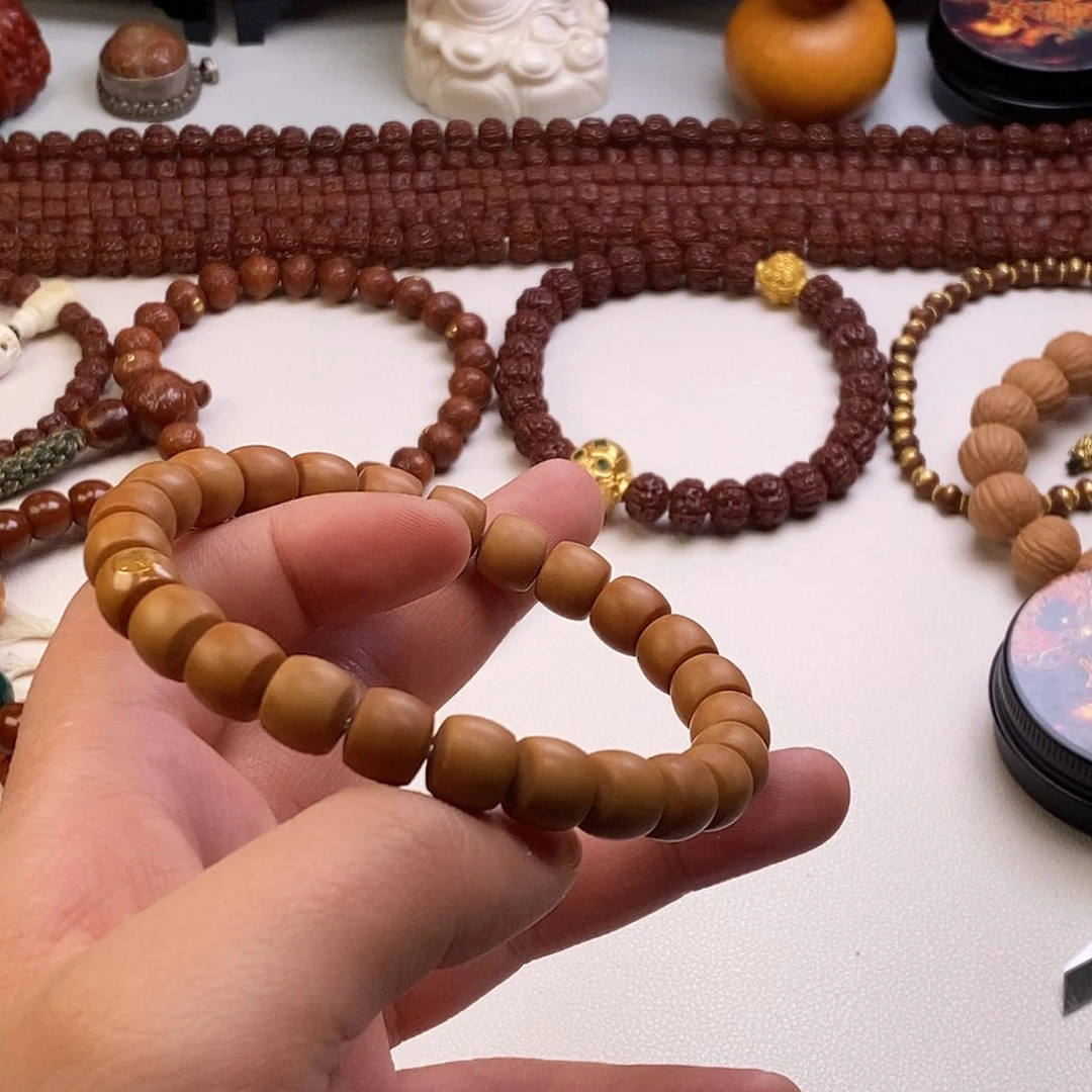 猴头核桃吊坠。。。。。。。。。。。。