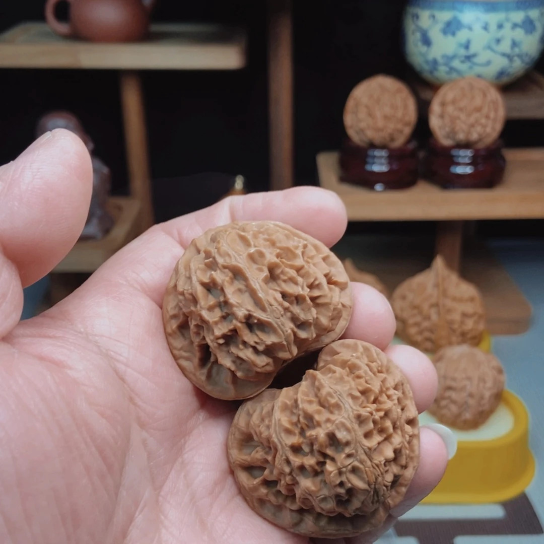 福利宫灯核桃手把件！！