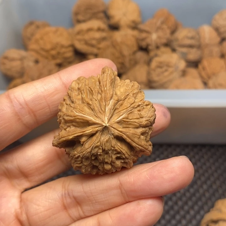 挪***林吊坠文玩核桃文玩核桃异形单只