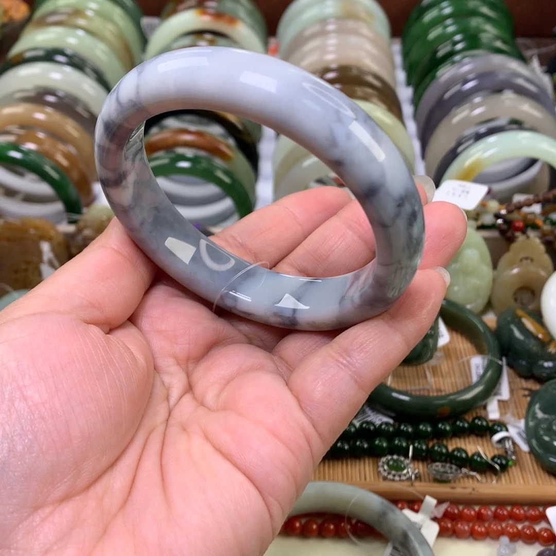 和田玉未镶嵌手镯61_62口径