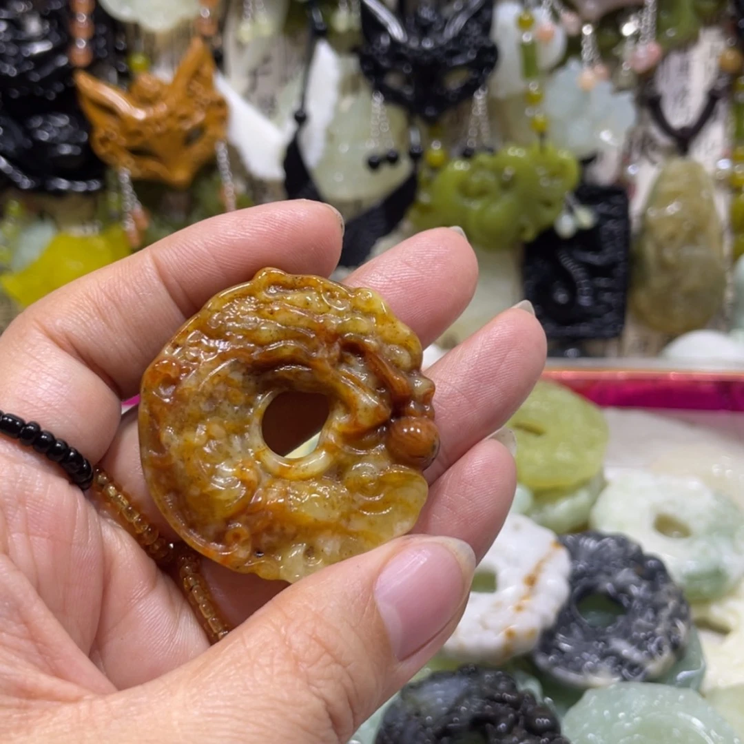 【闪购商品】岫玉颈饰未镶嵌晚39吊坠