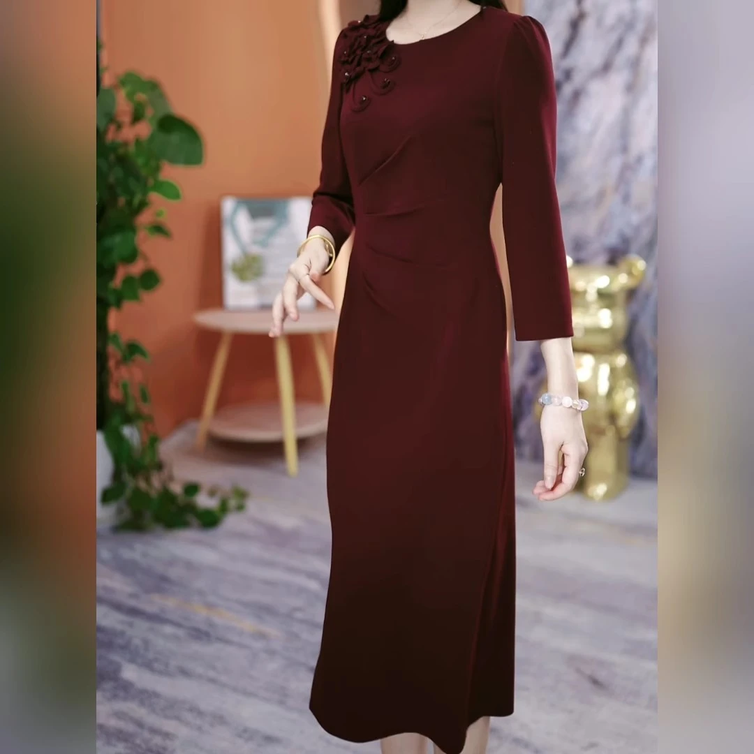 2025春秋季新款时尚气质优雅显瘦连衣裙女中长款时尚收腰显瘦裙子