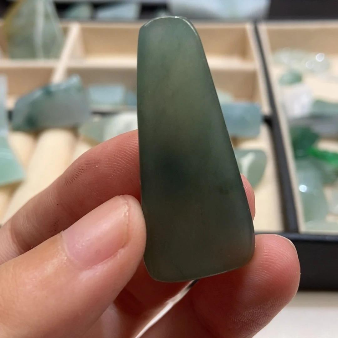 定制翡翠未镶嵌料子包工