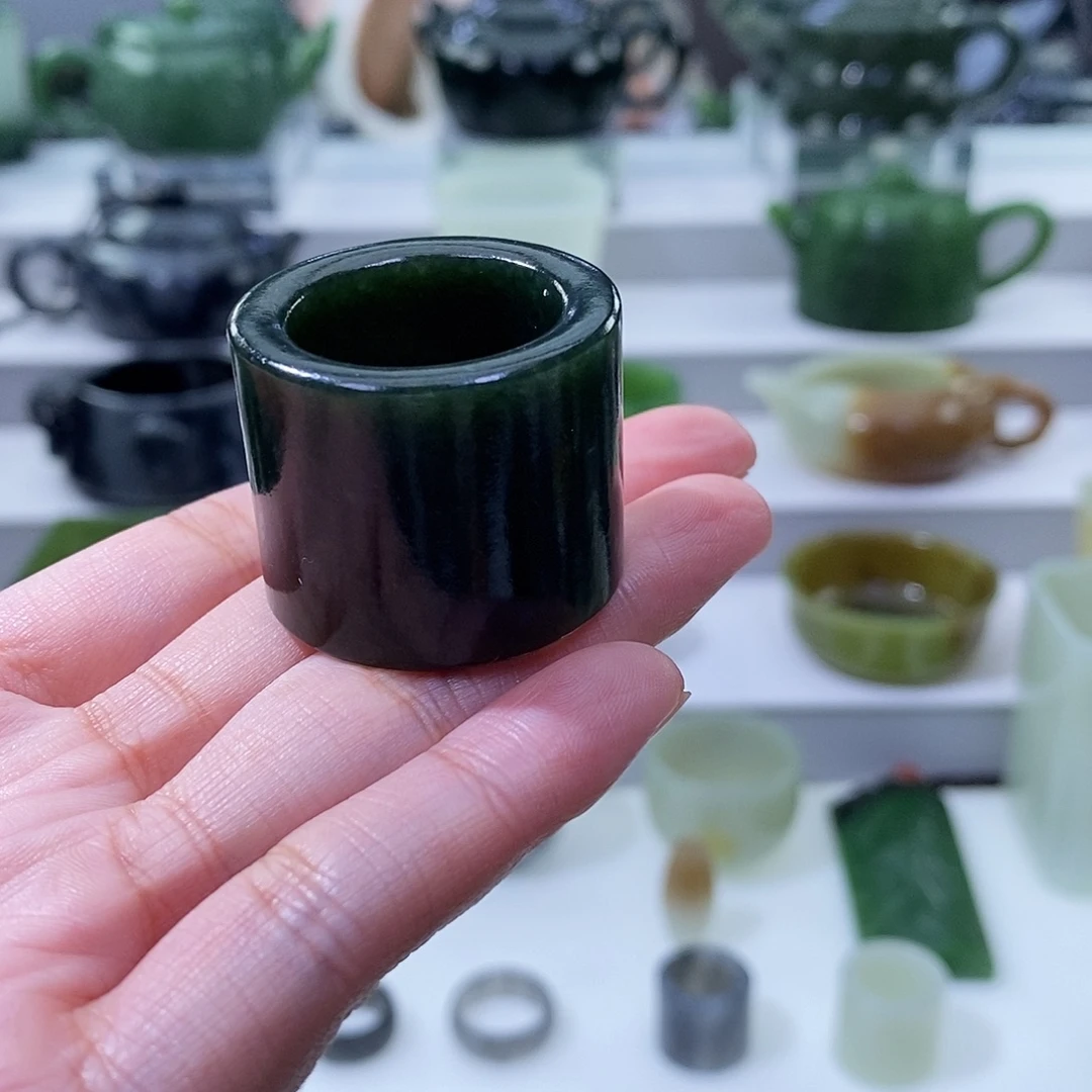 和田玉未镶嵌挂件扳指