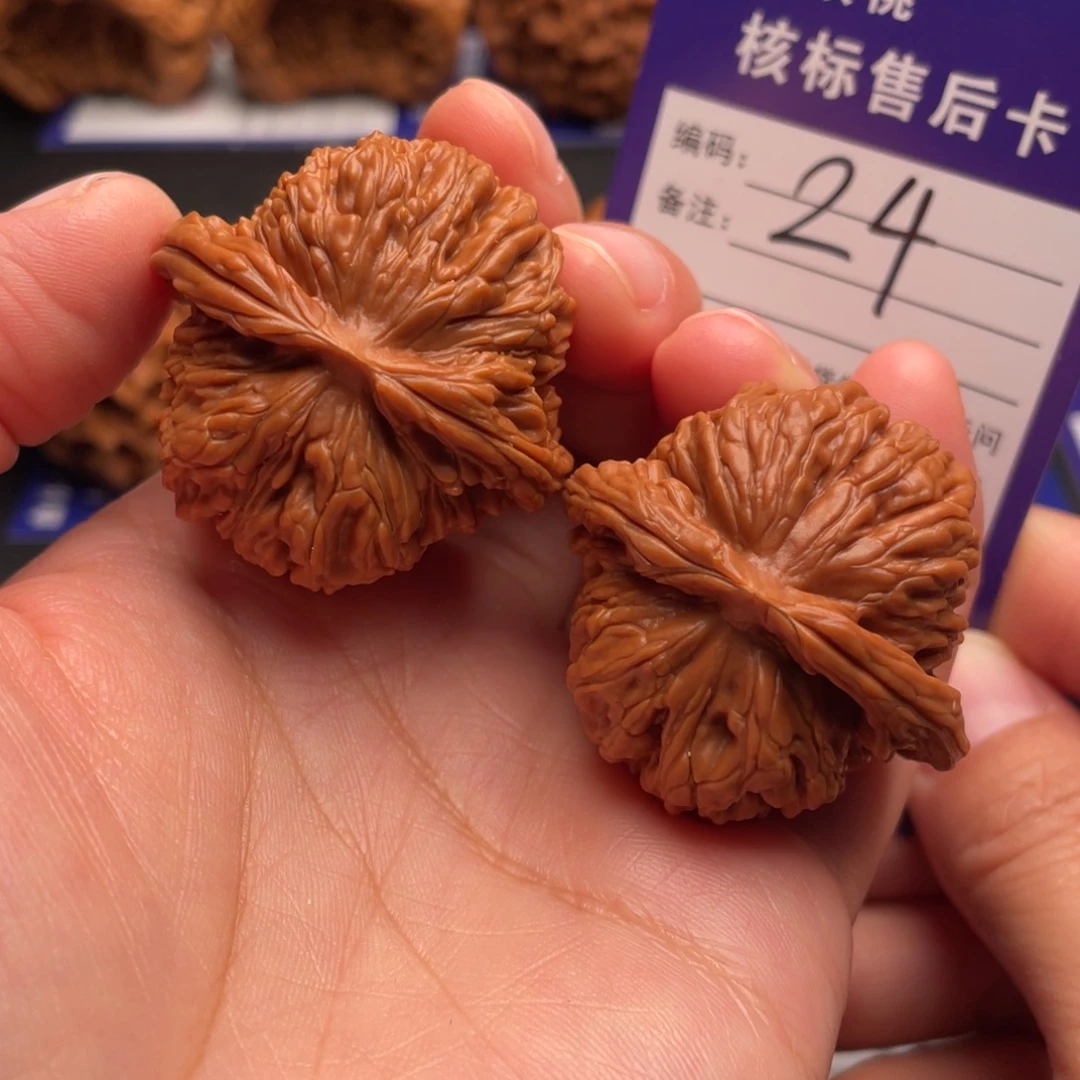 文玩核桃把件四座楼39全品