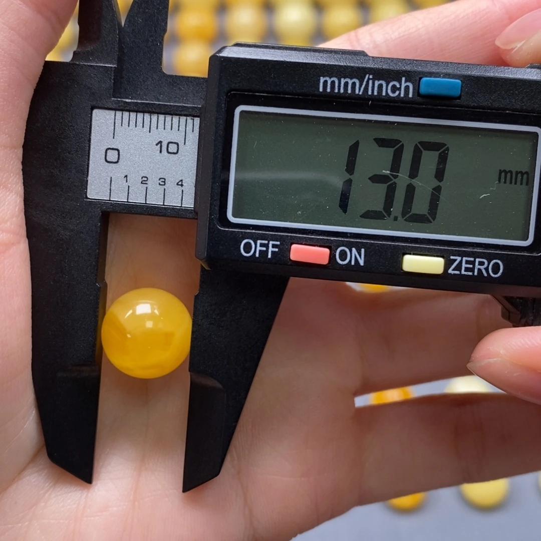 琥珀未镶嵌裸石纯天然