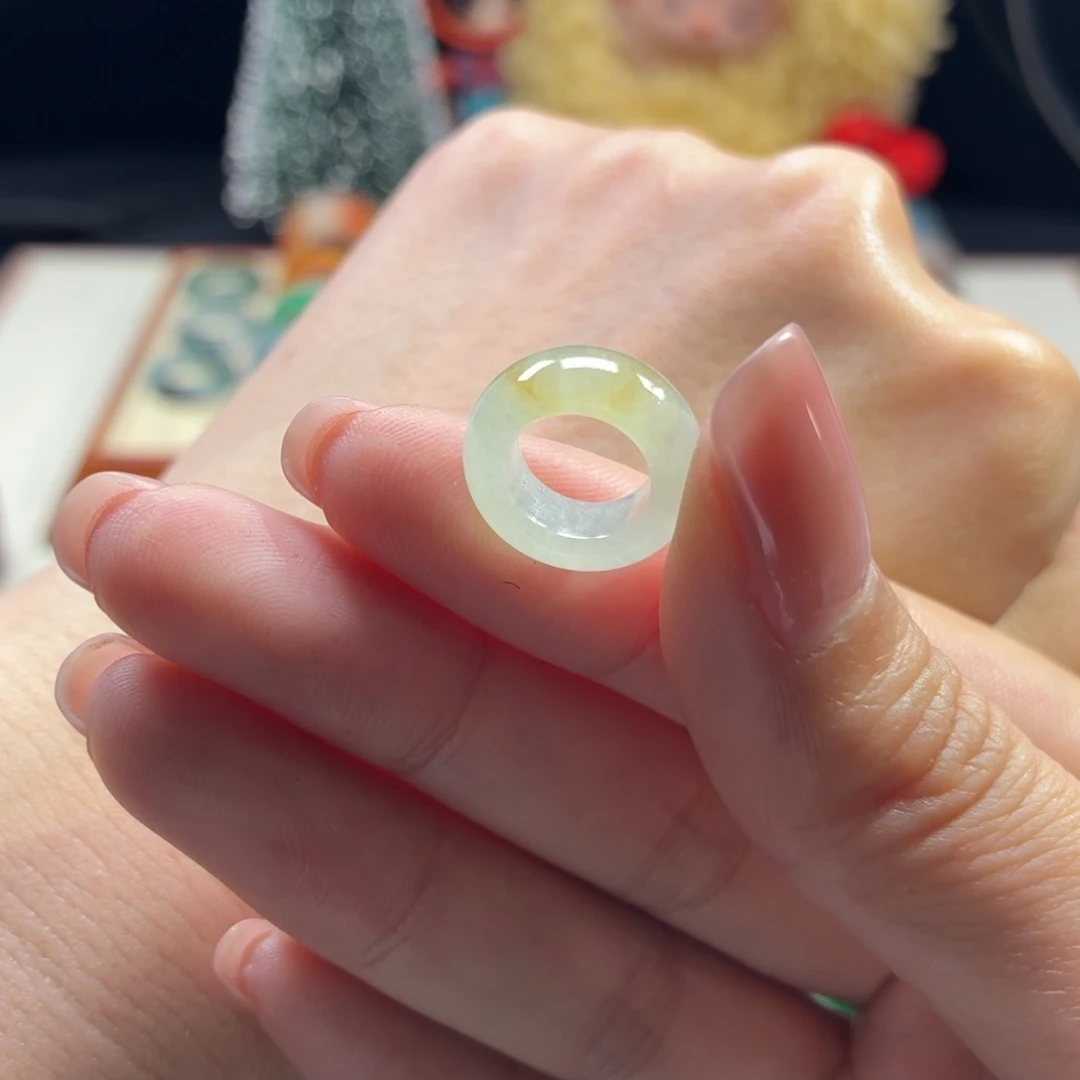 颈饰未镶嵌翡翠跑环 内径9.0mm