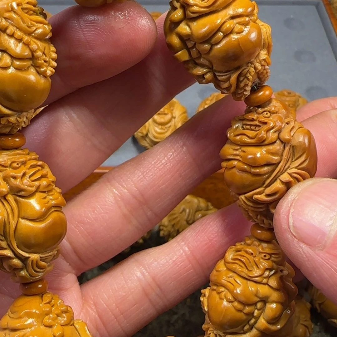 橄榄核吊坠整身恶僧