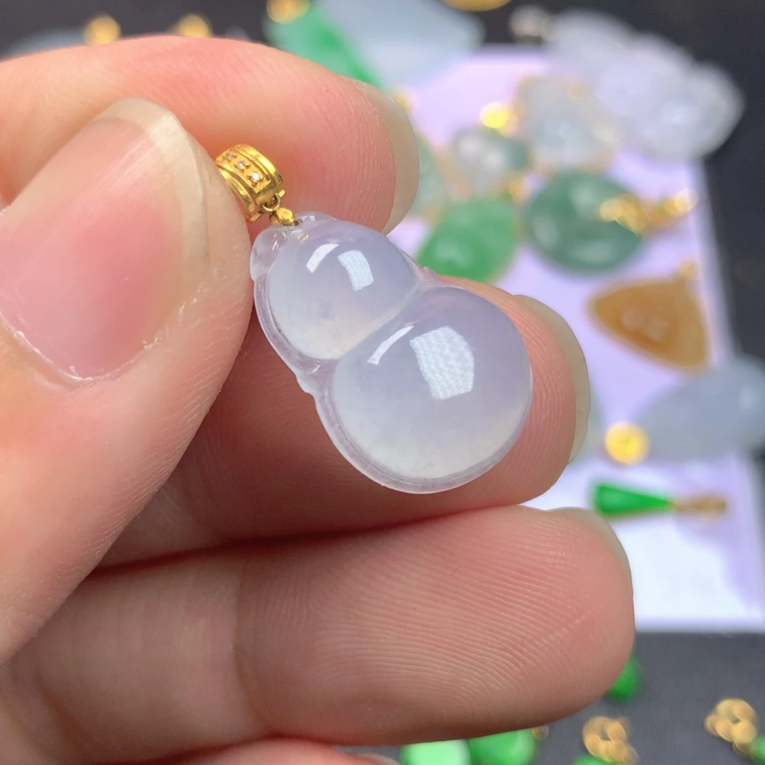 【闪购商品】颈饰18K金镶嵌翡翠翡翠